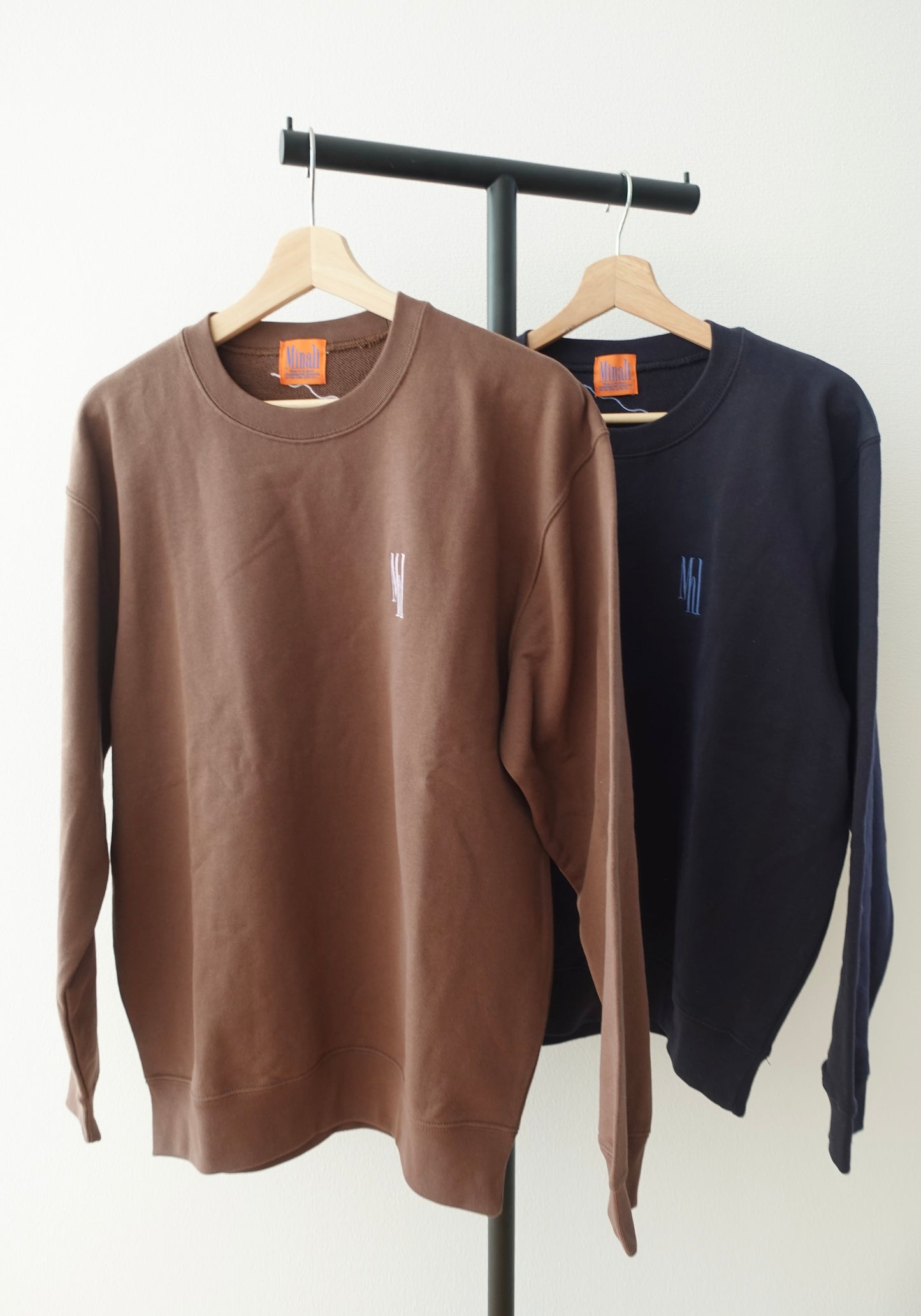 【再入荷】NEWカラー Minali Sweat Tops