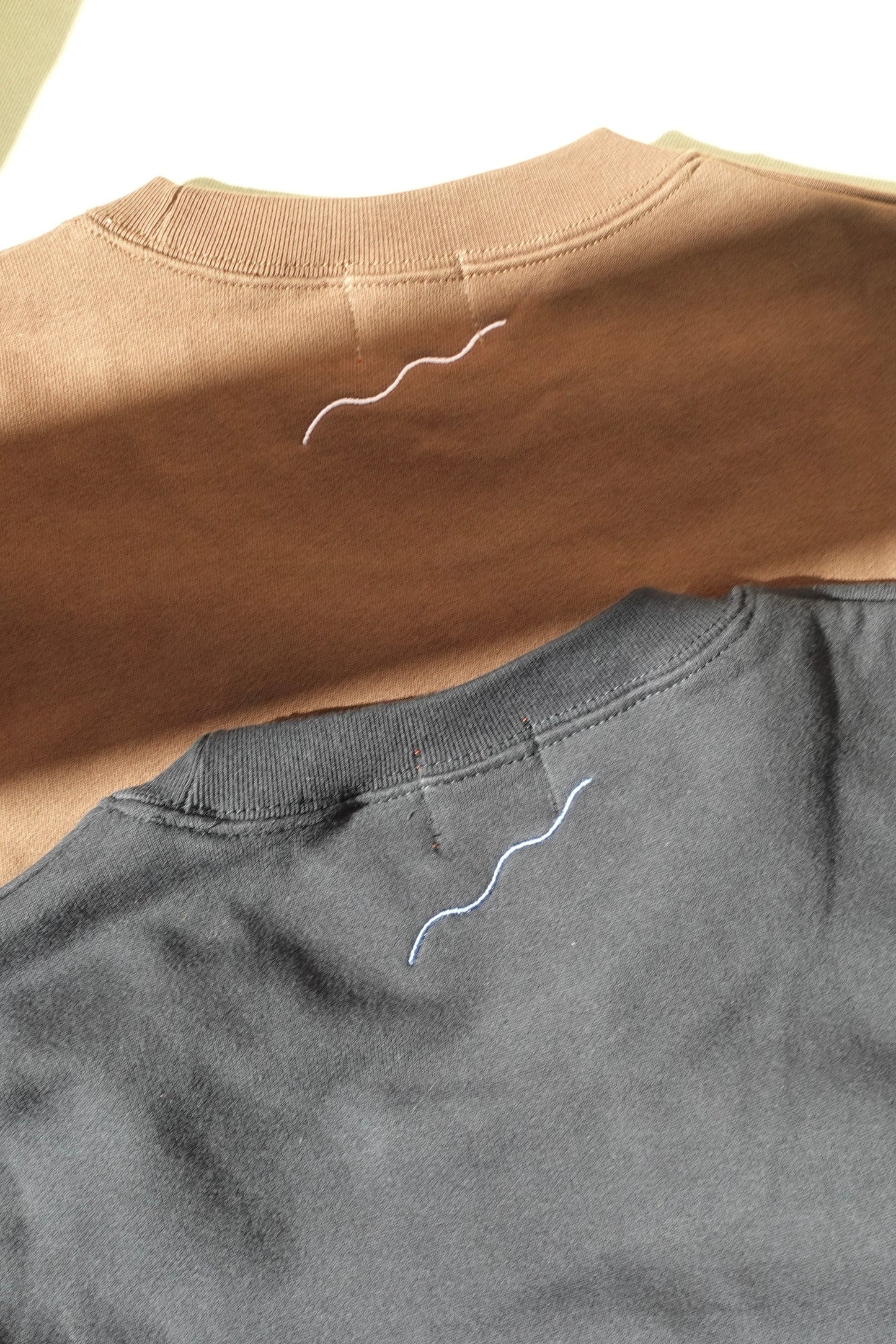 【再入荷】NEWカラー Minali Sweat Tops
