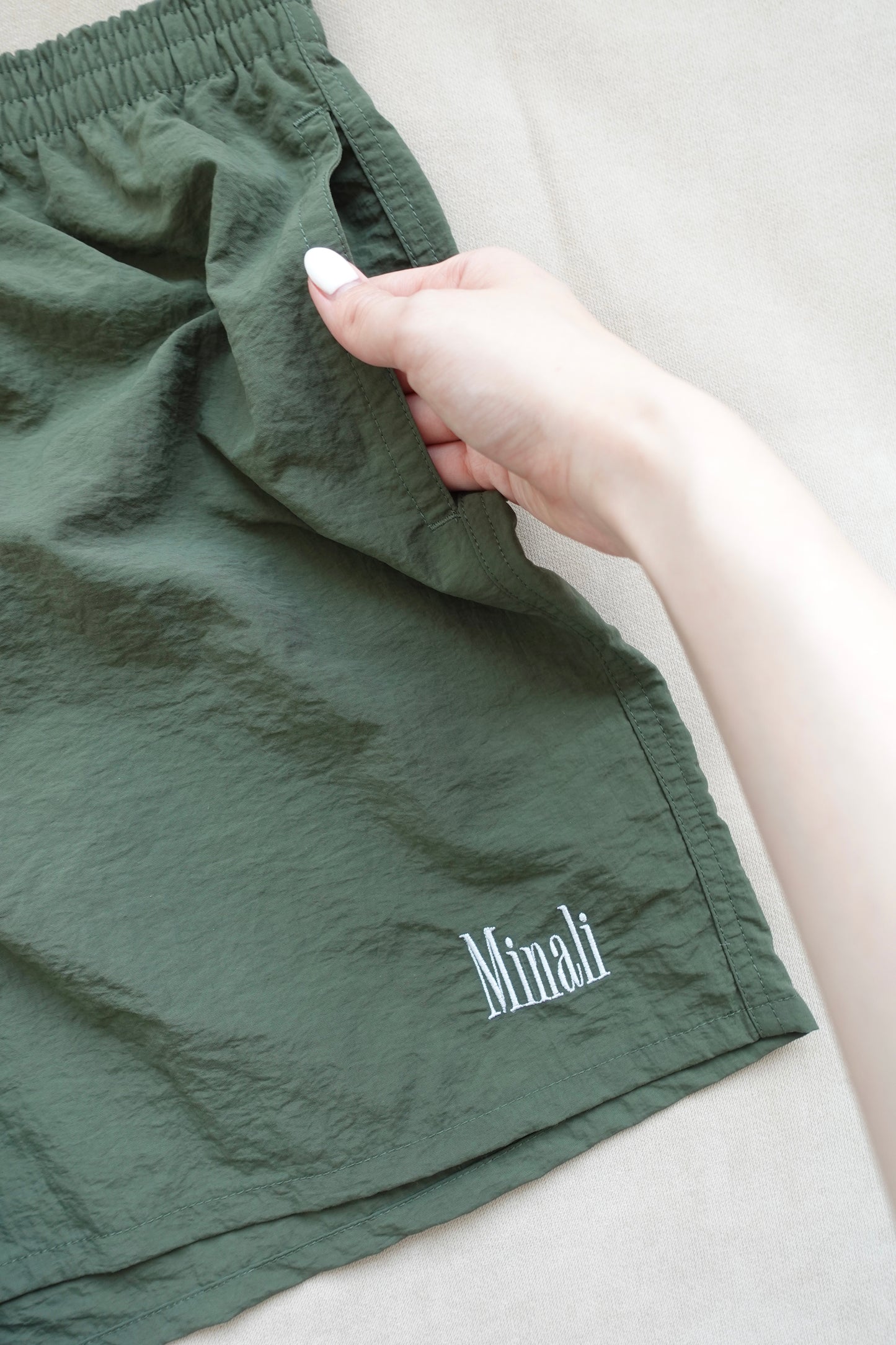 【NEW】Minali Nylon Pants