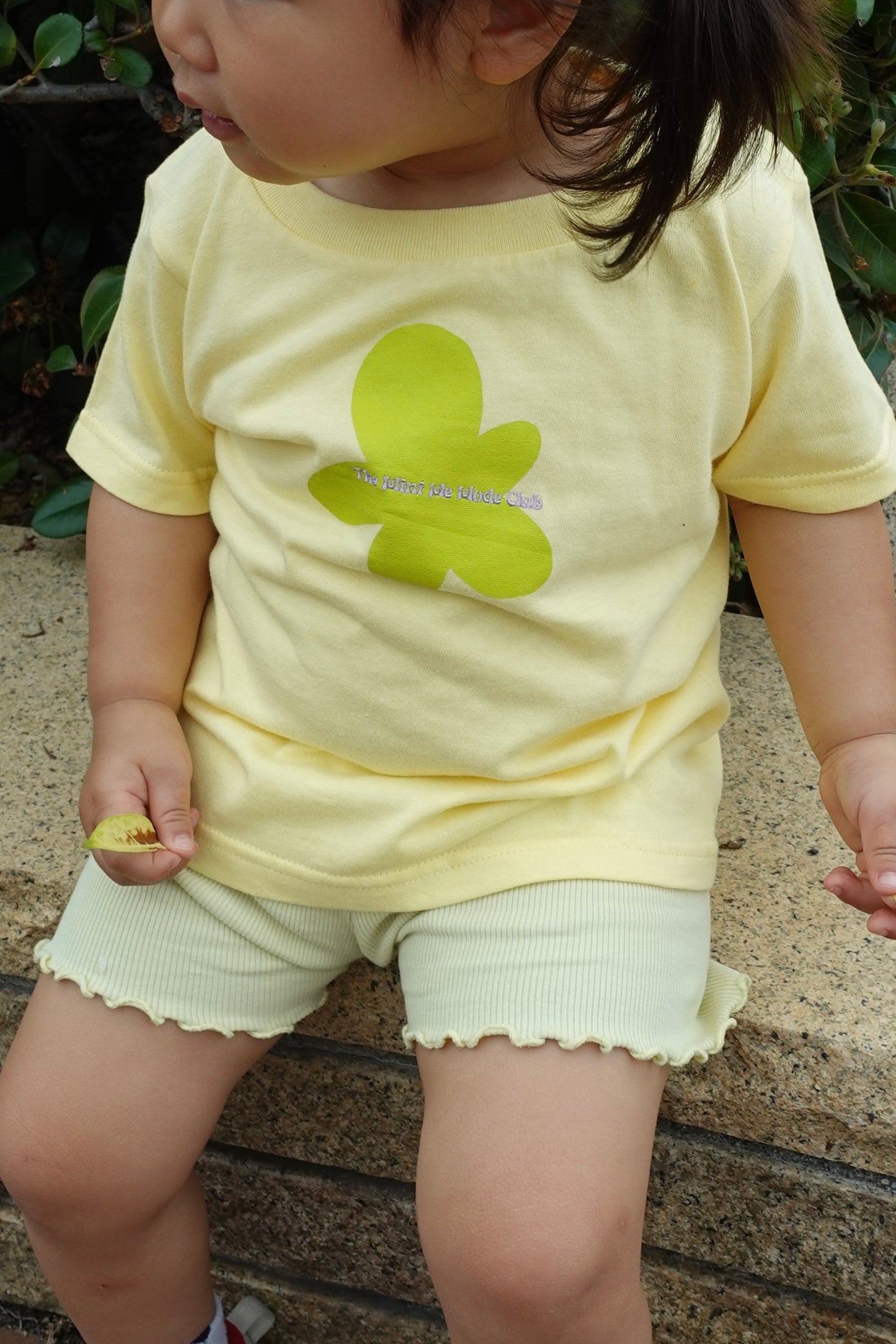 【予約販売】【KIDS】The Mini Me Mode Club  Flower T-shirt
