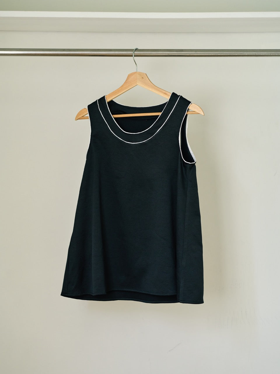 Resort Wear Sleeveless Tops